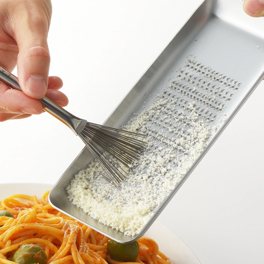 Eatoco Hake Grater Brush – Japanischer Edelstahl-Reibebürste