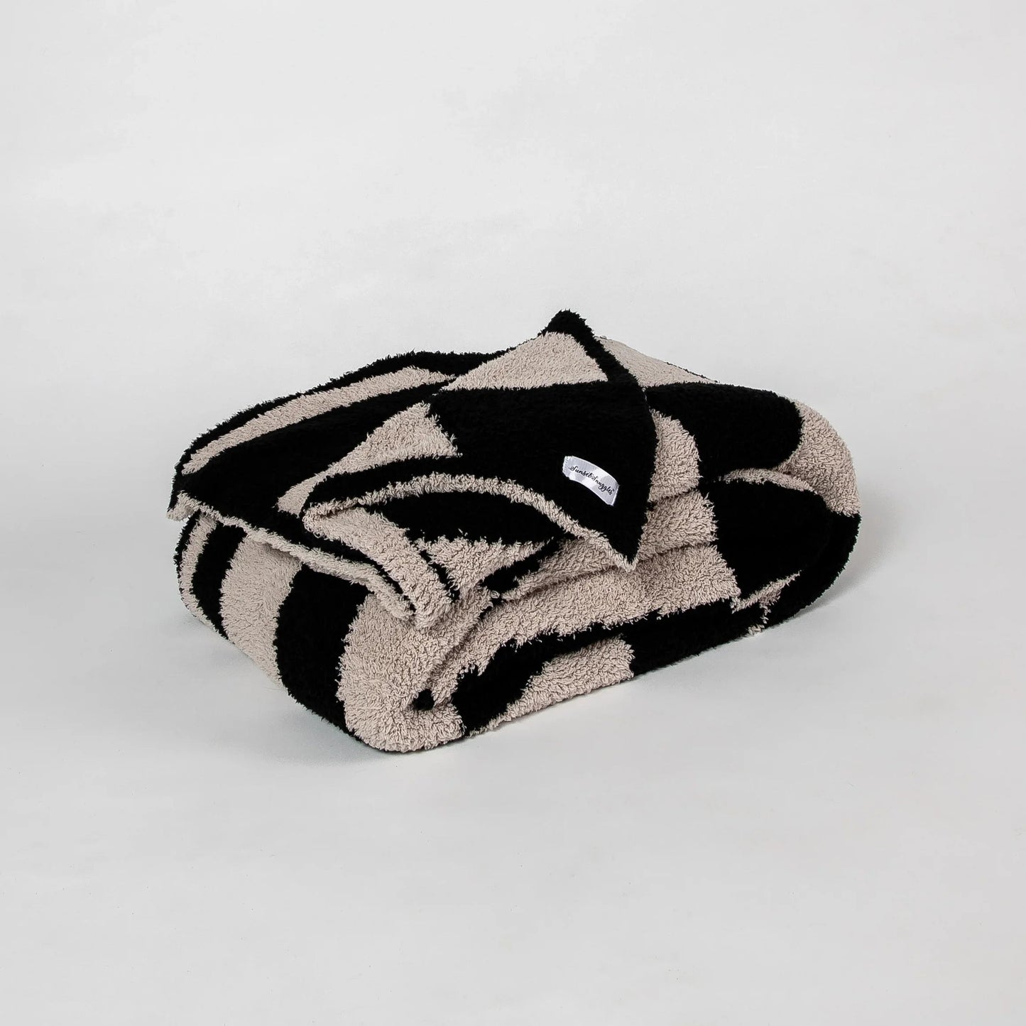 Tap Shoe & Rainy Day Wavy Checker Print Überwurfdecke