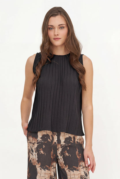Women's Pleated Crew-Neck Sleeveless Top