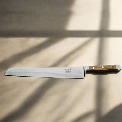 ALPHA OLIVE | Brotmesser Franz Dude 12.5" Rechtshänderversion | Geschmiedeter Stahl / Olivenholzgriff