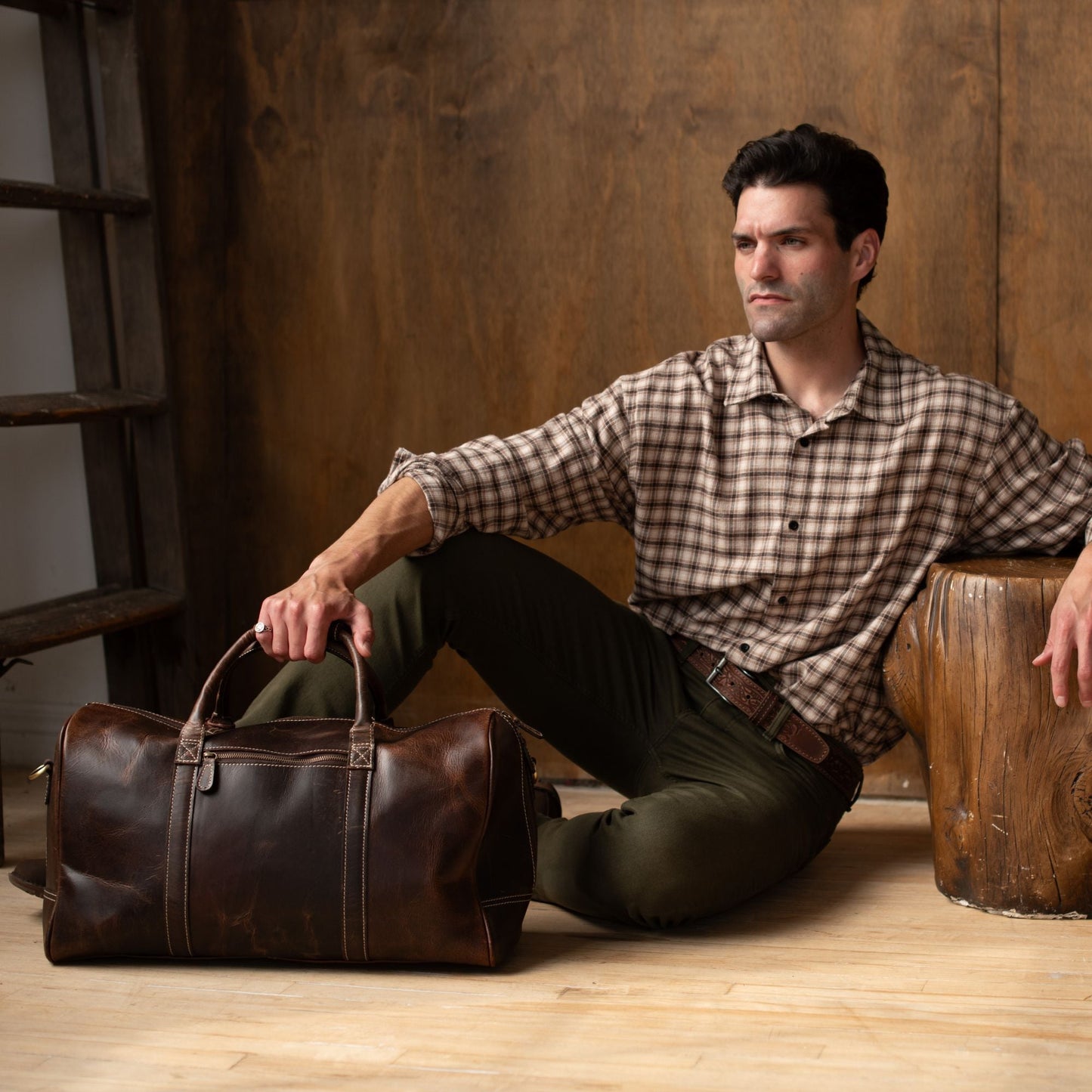 The Wayfarer Bag – Klassische Reisetasche aus braunem Vollnarbenleder