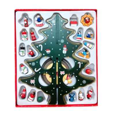Creative Wooden Christmas Tree Desktop Decoration – 3D Tabletop Holiday Decor, Red & Green