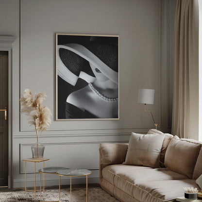 Wall art Elegance in Shadow