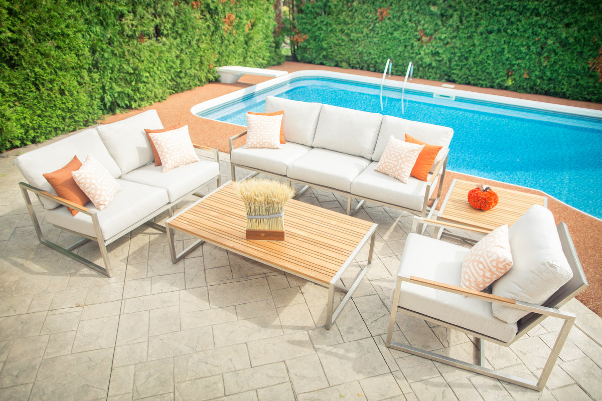 Acacia Conversational Set mit Sunbrella®-Kissen