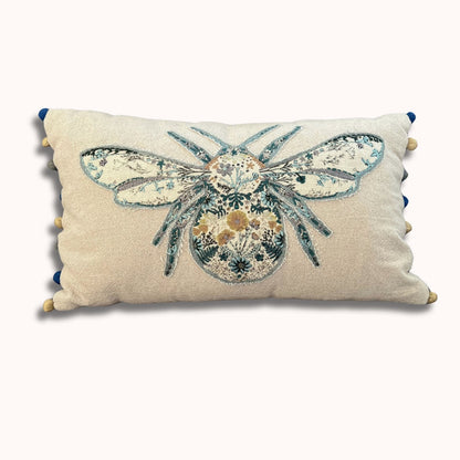 Bestickter Hummel-Leinen-Lendenkissenbezug – Boho-Bauernhaus-Dekokissen mit Pompons