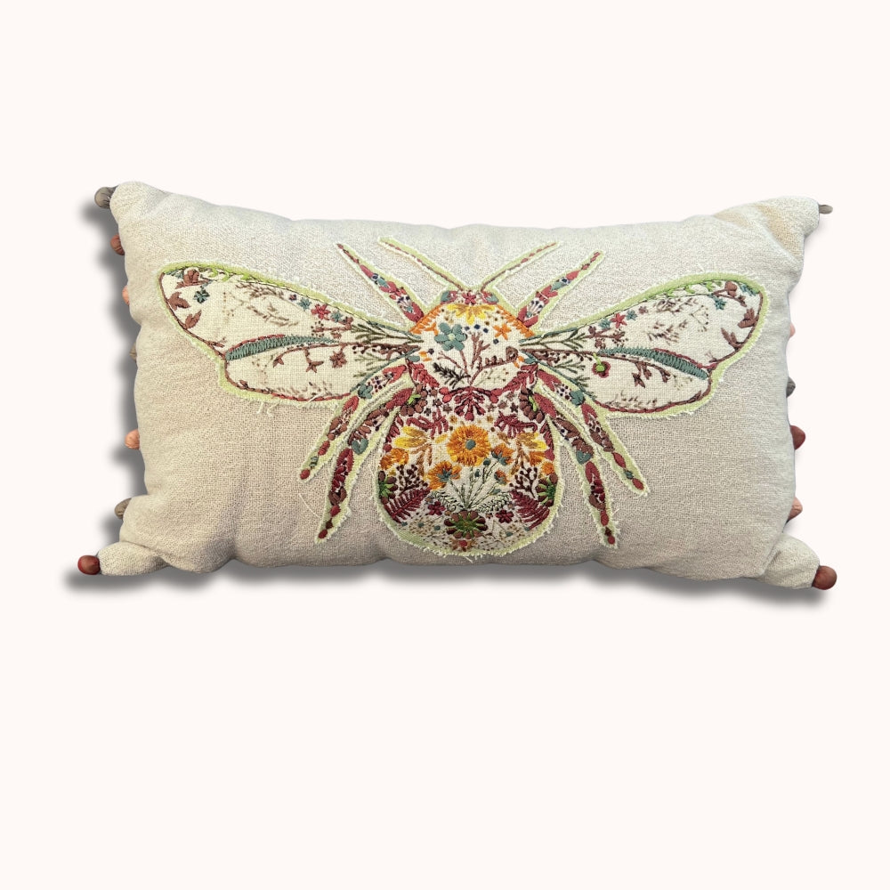 Bestickter Hummel-Leinen-Lendenkissenbezug – Boho-Bauernhaus-Dekokissen mit Pompons