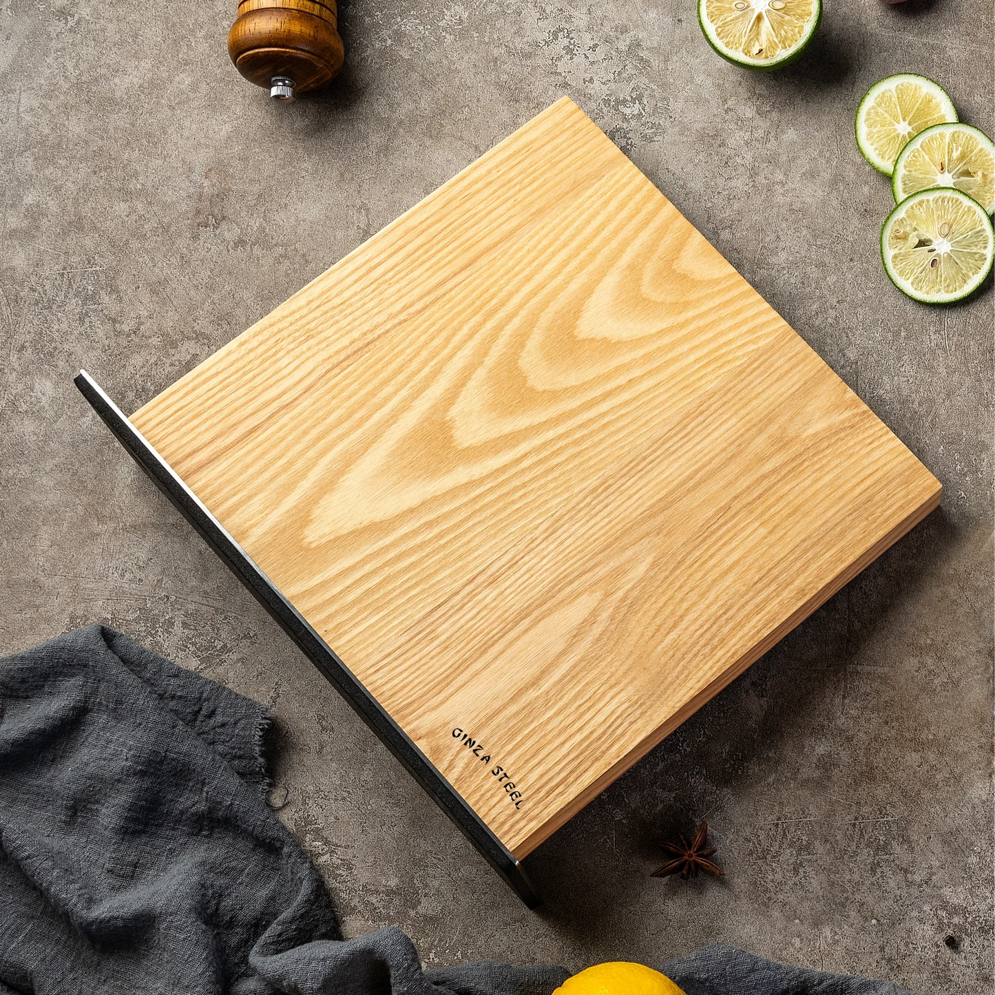 Ginza Steel Magnetischer Messerblock aus Holz | Stilvoll & Funktional