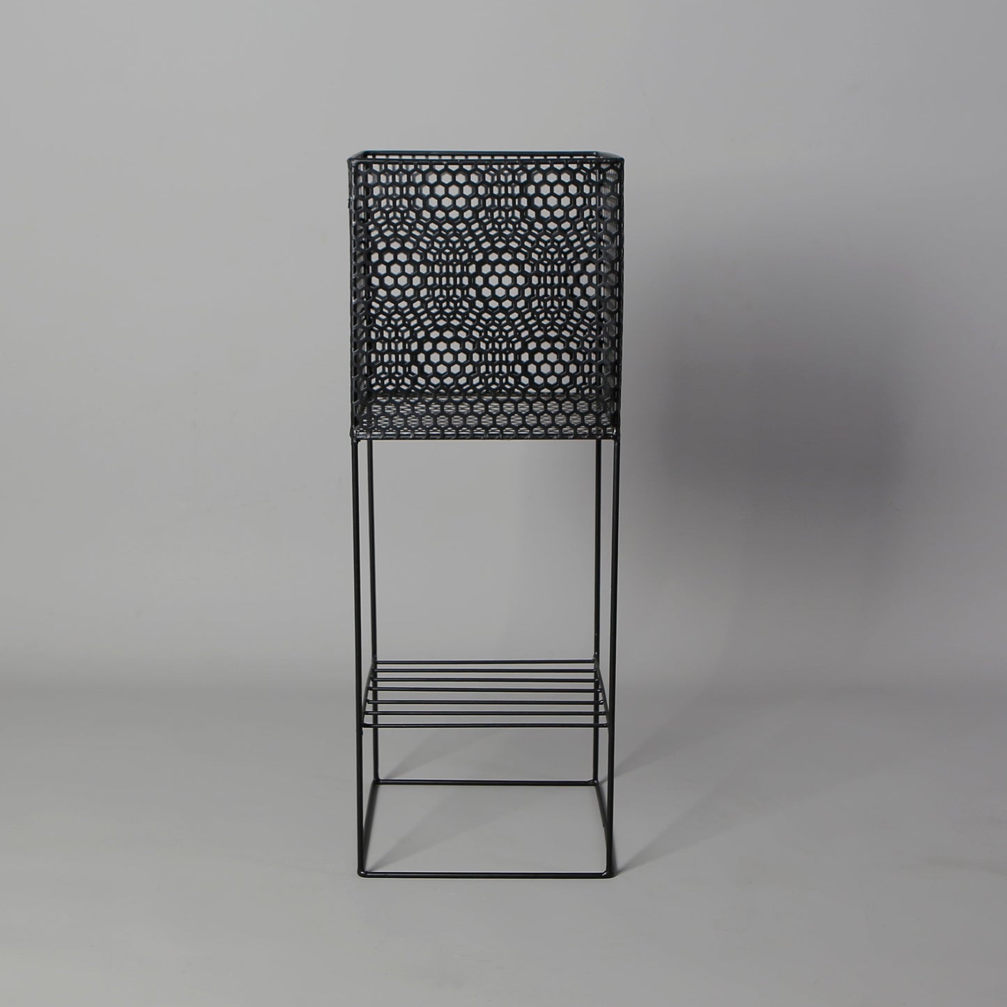 Salma Übertopf aus Metall, schwarz, 70 cm