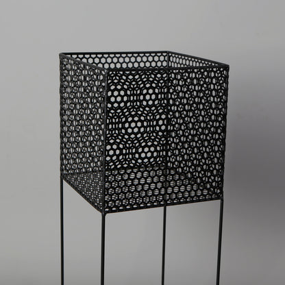 Salma Übertopf aus Metall, schwarz, 70 cm