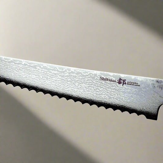 Miyako SUS 240mm Brotschneidemesser | 33-Lagen Damaststahlklinge – Hergestellt in Japan