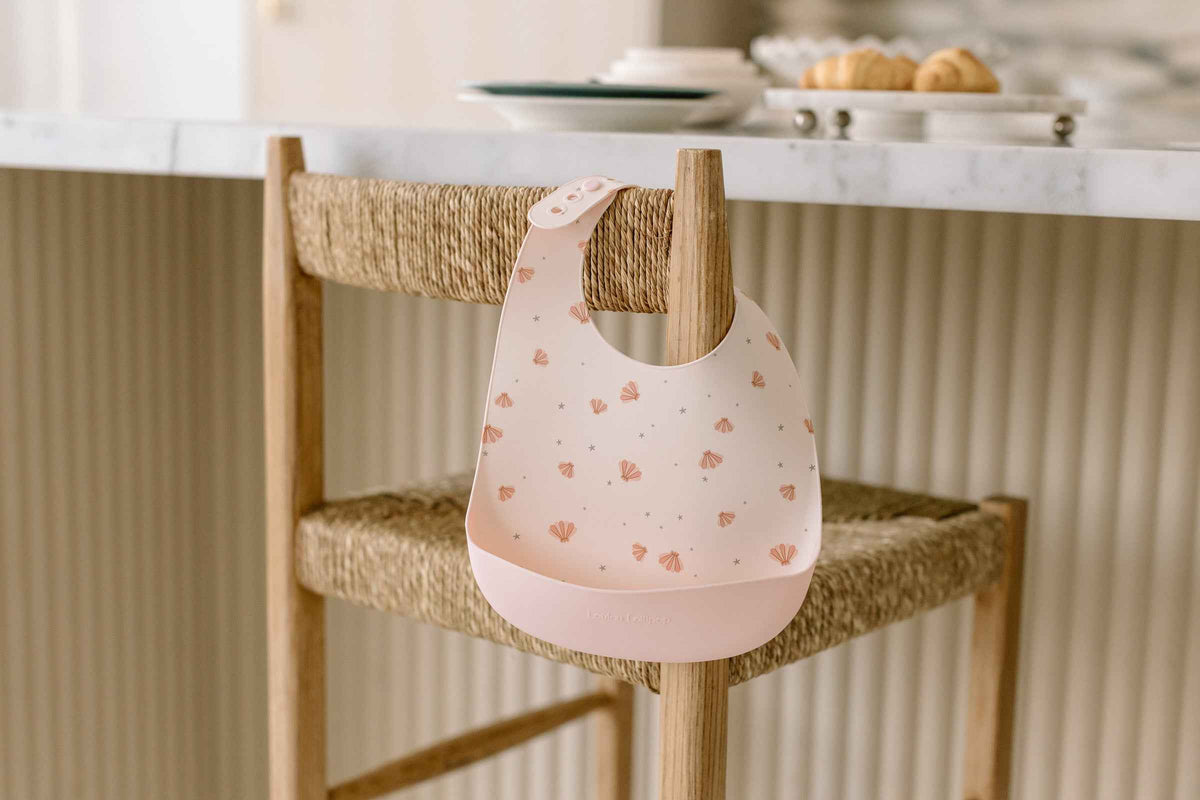 Silicone Bib Printed - Pink Seashells