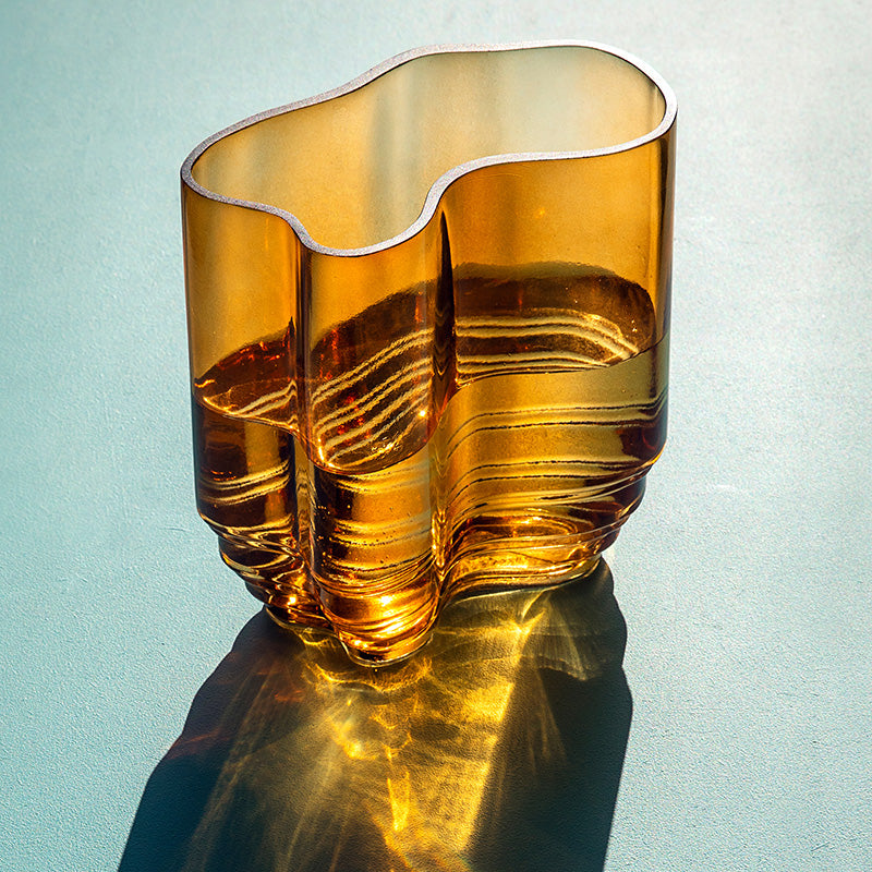 See-Glasvase – mundgeblasenes, organisches Design in Amber