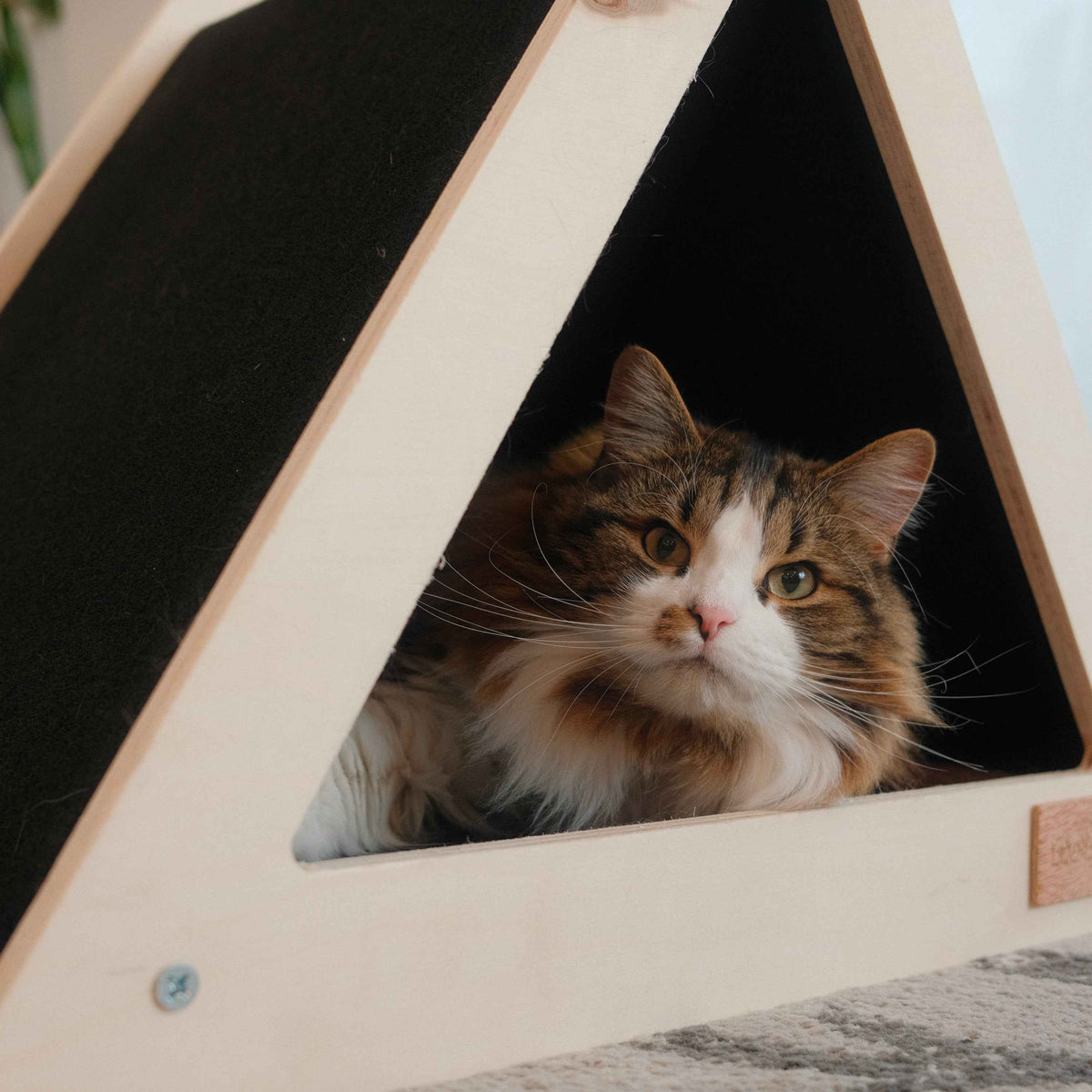 Noba Origin Scratchable Teepee Cat House