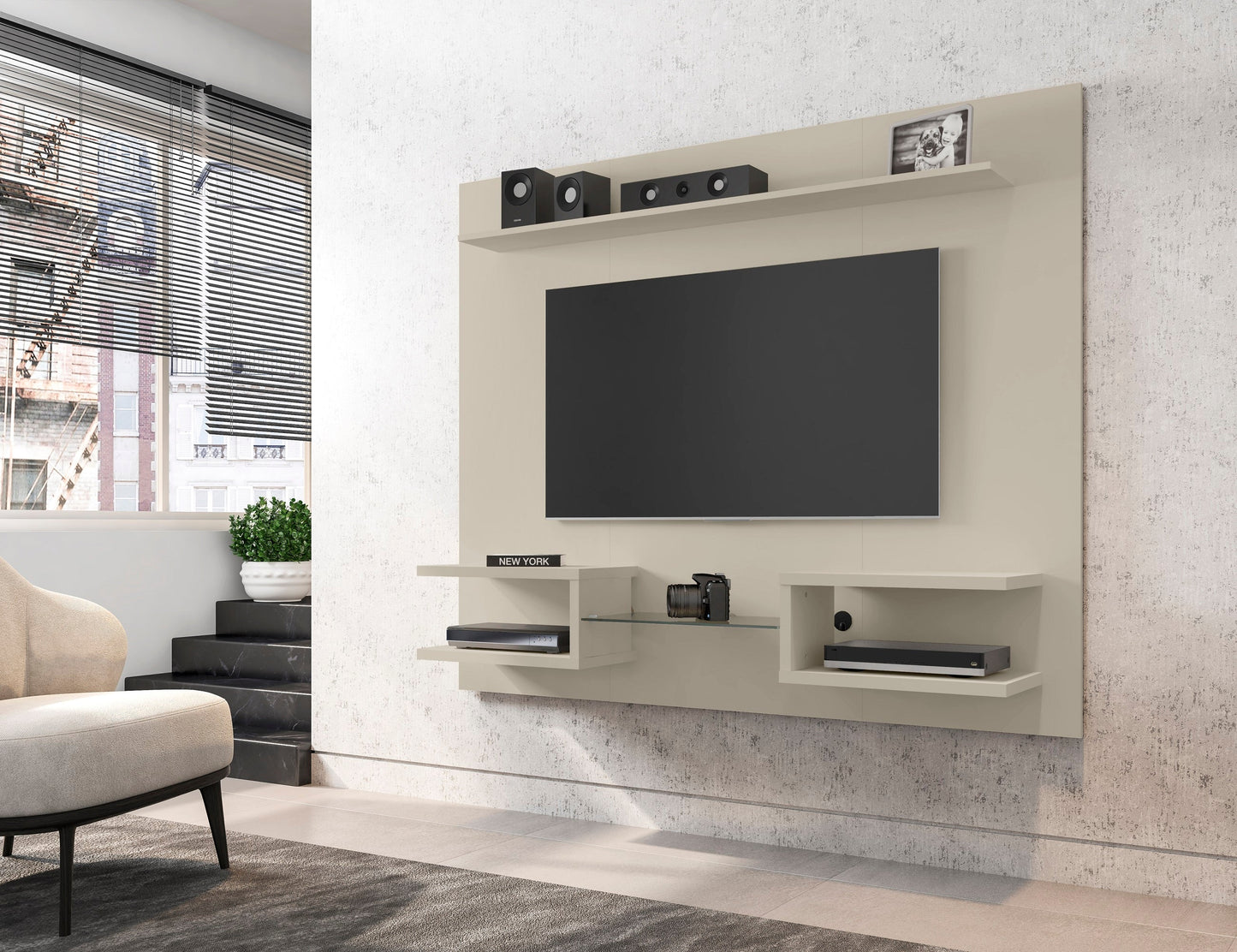Augusta Modernes schwebendes Entertainment-Center mit Regalen – Beige/Creme Hochglanz