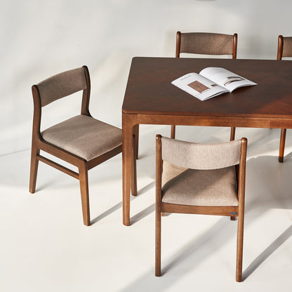 Hobro Dining Set: Acacia Wood Table & Chairs