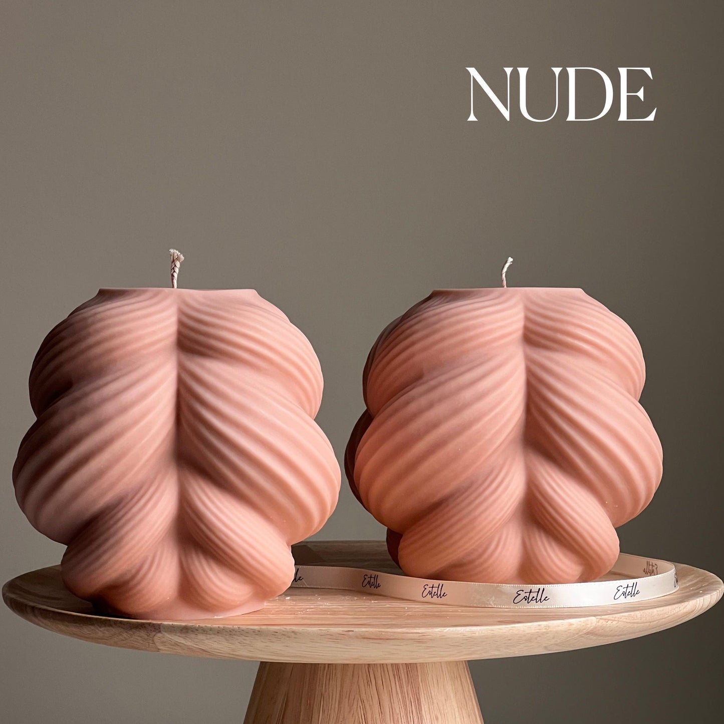 Huge Swirl Knot Candle: Unbeduftete Sojawachs-Säulenkerze, Heimdekoration
