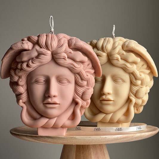 Medusa Sojawachskerze: Große skulpturale Frauenkopfstatue