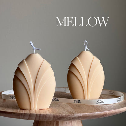 Collar Pillar Kerze: Skulpturale geometrische Sojawachskerze