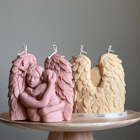 Mutter-Engel-Sojawachskerze: Handgegossenes Skulpturgeschenk