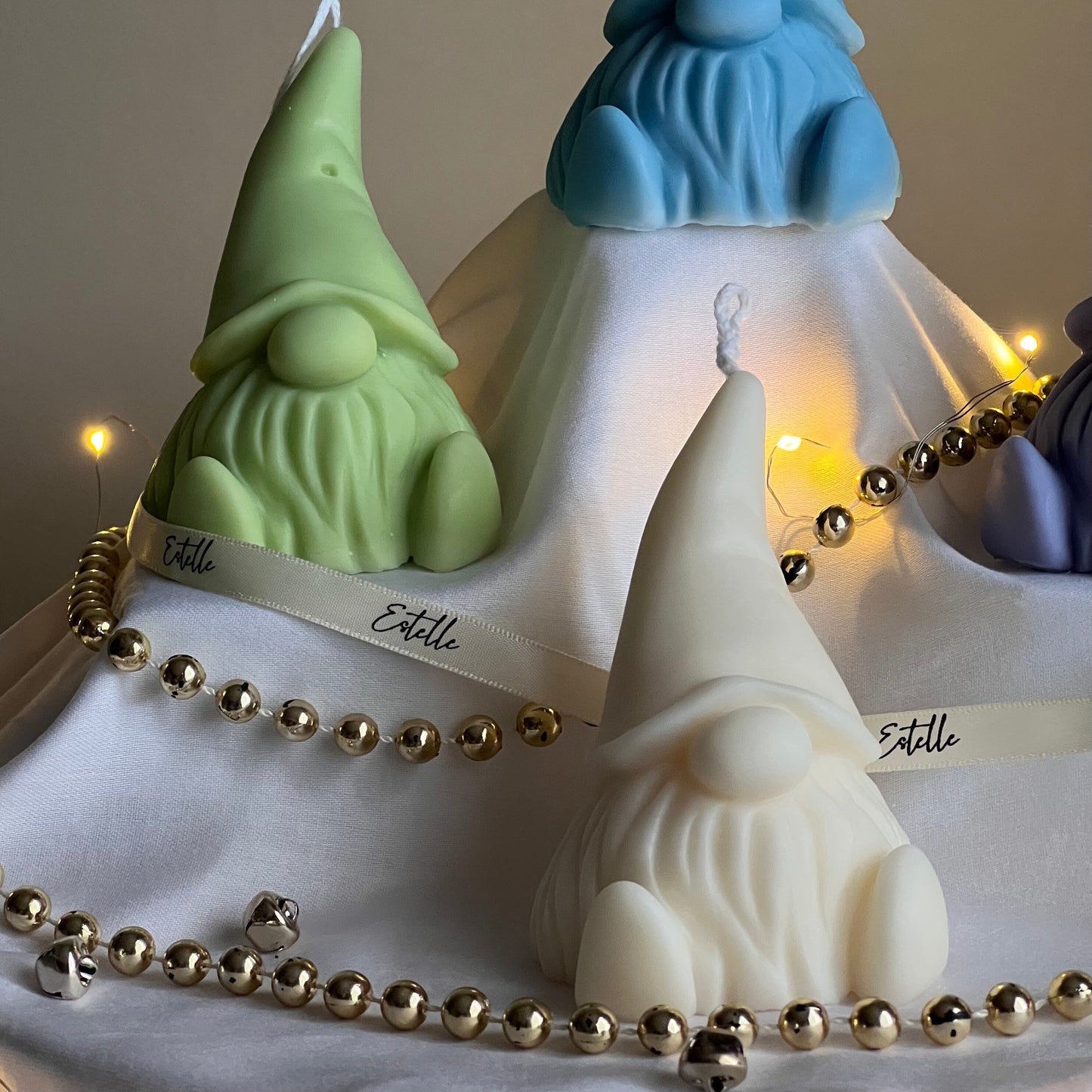 Handgegossene Soja-Gnom-Kerze: Weihnachtsdeko-Geschenk