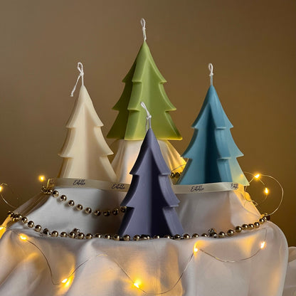 Handgemachte Weihnachtsbaum-Sojakerze: Minimalistische festliche Dekoration