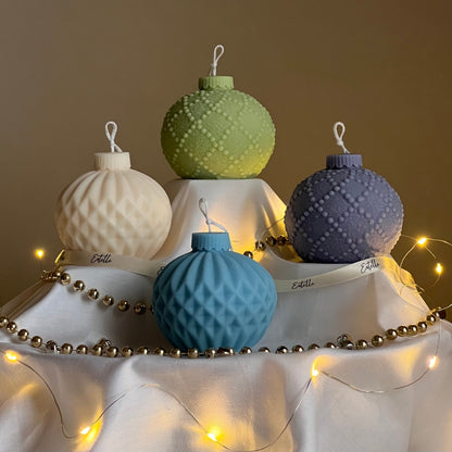 Handgemachte Weihnachtsbaumkugel Sojawachs-Kerze: Festliche Ornament-Dekoration