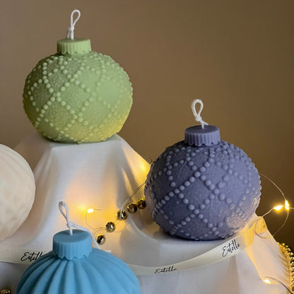 Handgemachte Weihnachtsbaumkugel Sojawachs-Kerze: Festliche Ornament-Dekoration