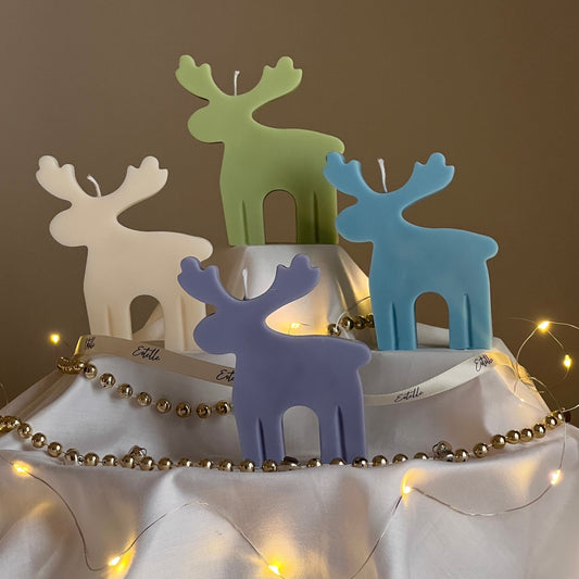 Handgemachte Rentier-Sojakerze: Weihnachtsdeko-Geschenk