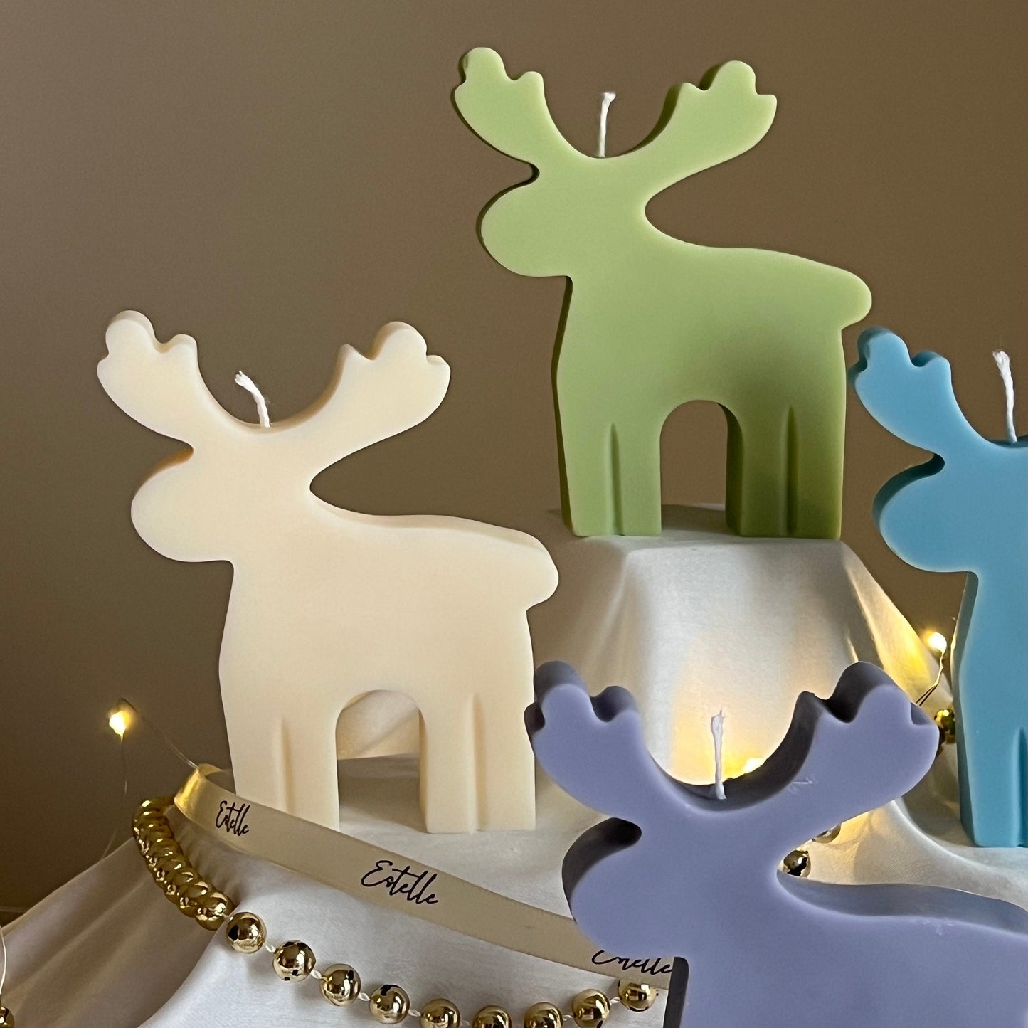 Handgemachte Rentier-Sojakerze: Weihnachtsdeko-Geschenk