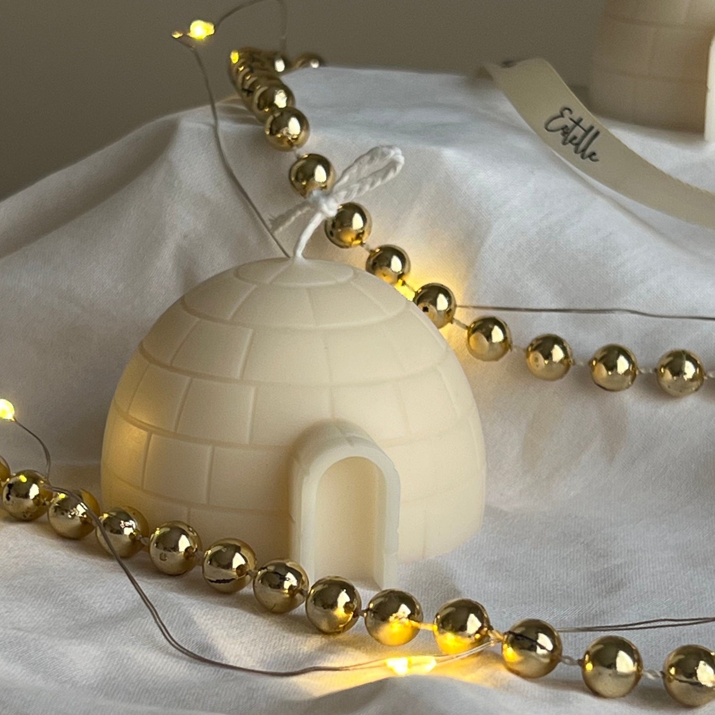 Handgemachte Iglu-Kerze: Weihnachtsdekoration, Sojakerze