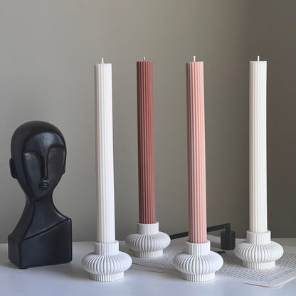 Gerippter Jesmonit-Kerzenständer: Minimalistische Tischdeko