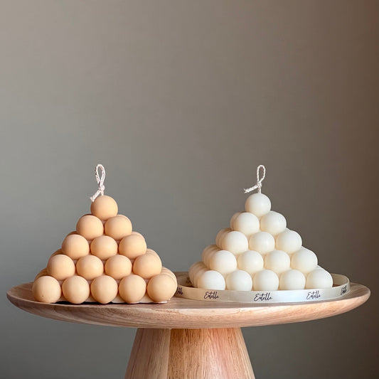 Große Blasenpyramidenkerze: Handgemachte Soja-Vegane Wohndeko
