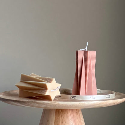 Gerippte Stern Sojawachs-Säulenkerze: Minimalistisches Wohnaccessoire