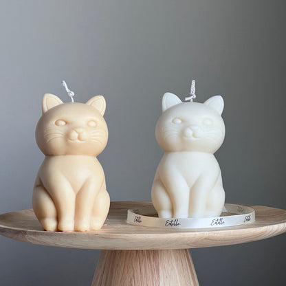 Handgemachte Katzenkerze aus Sojawachs: Skulpturales Wohnaccessoire und Geschenk