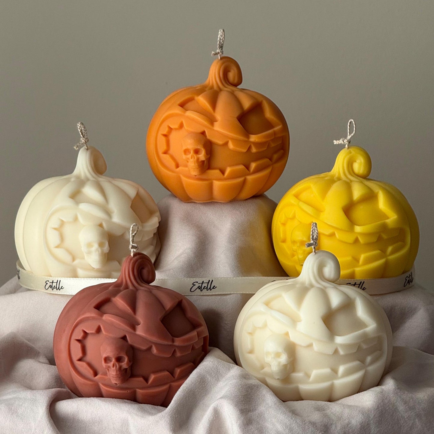 Große Kürbiskern-Sojawachskerze: Herbstdeko, Herbstgeschenk