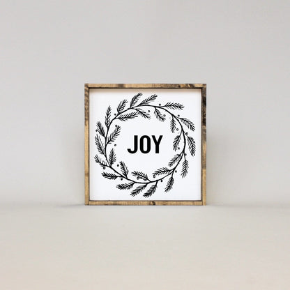 Joy Wreath Wood Sign - AURABAGS SHOP