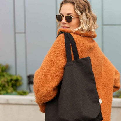 The Oversized Tote - Black