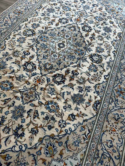 Perisan Kashan Rug | 4' 10" x 7' 10"