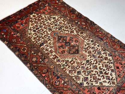 Persian Asadabad Rug | 3' 3” x 5' 5"