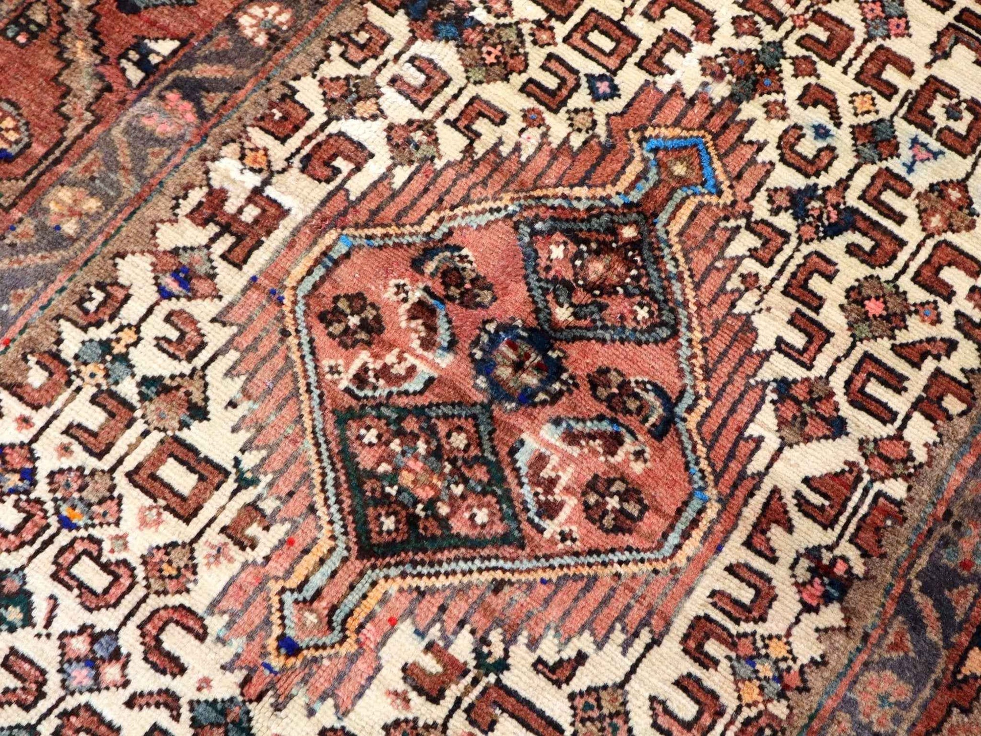 Persian Asadabad Rug | 3' 3” x 5' 5"