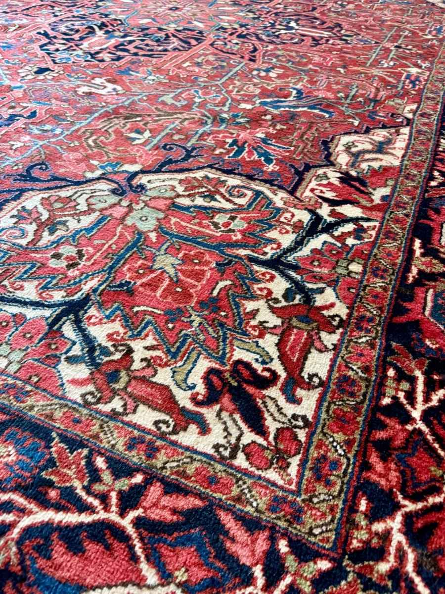 Persian Heriz Rug | 9' 8" x 13'