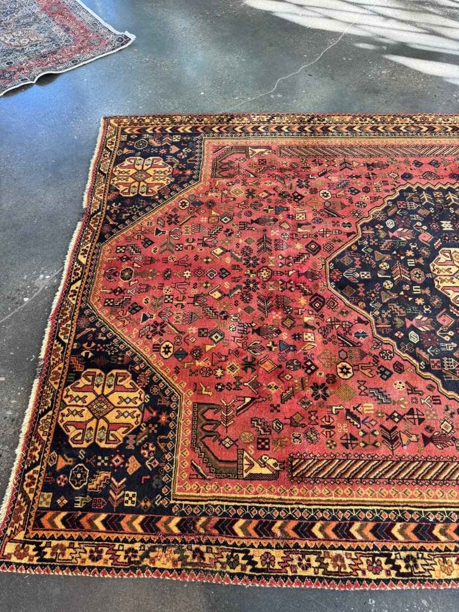 Persian Shiraz Rug | 6' 8" x 10' 1"