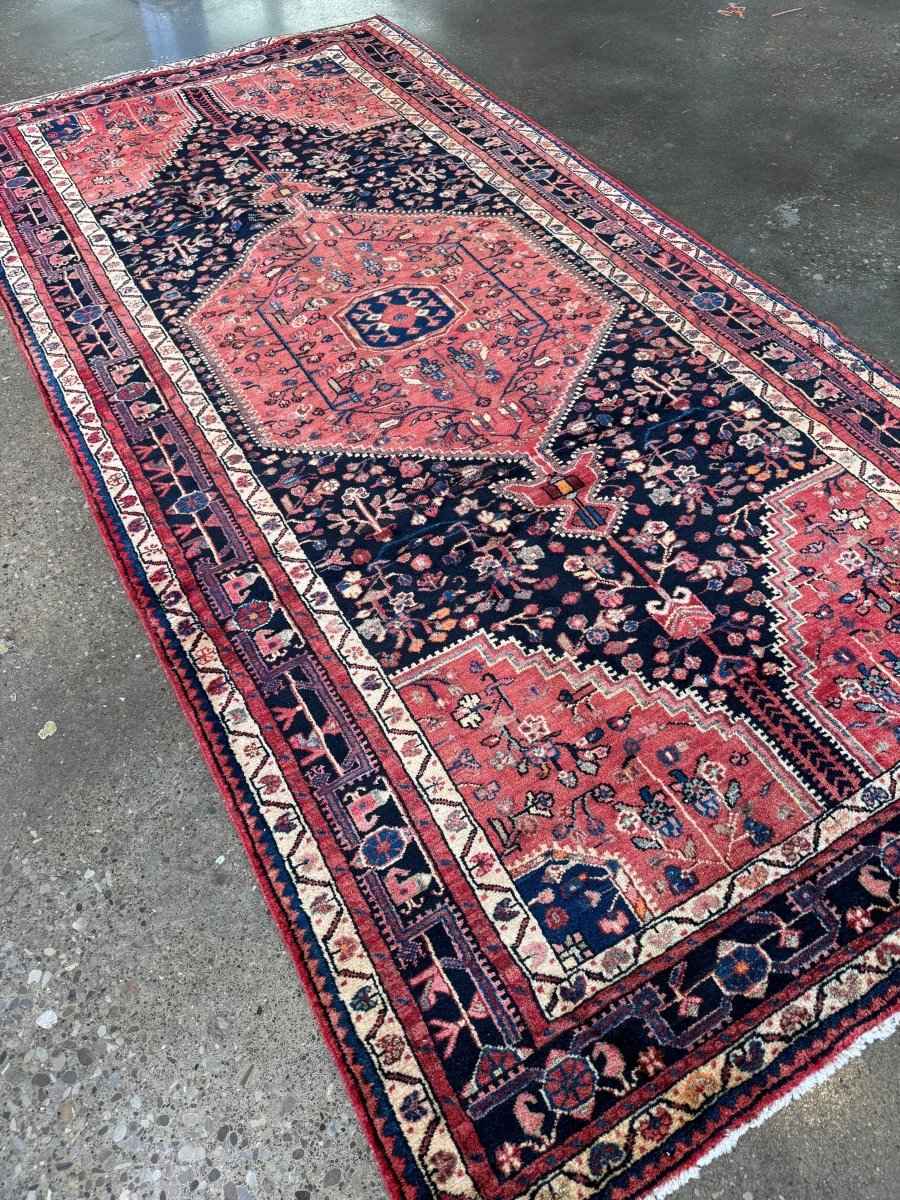 Persian Tuyserkan Rug | 5' 6" x 11' 2"