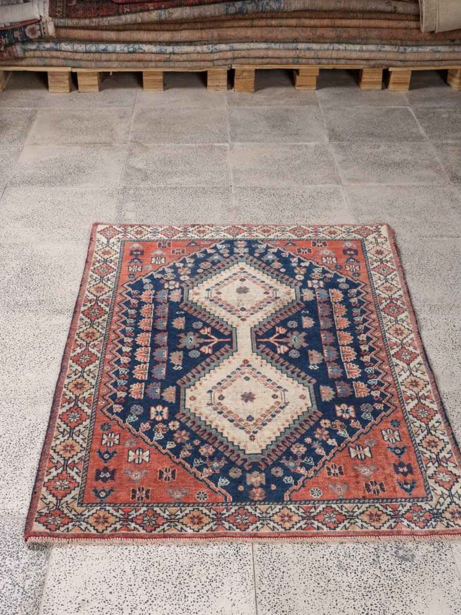 Persian Yalameh Rug | 3' 1” x 4' 6"