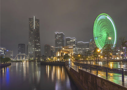 Wandkunst Schillernde Yokohama-Skyline bei Nacht