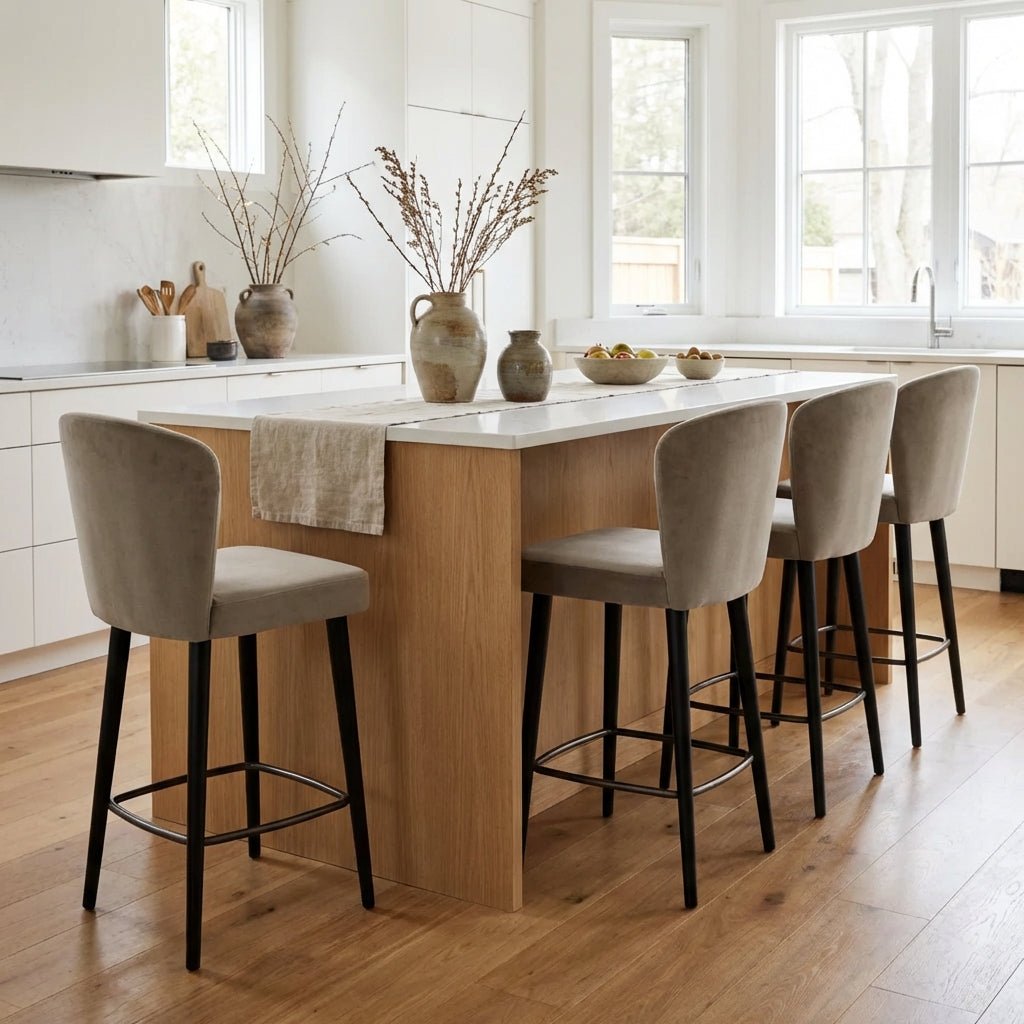 Vier Silhouette Barhocker