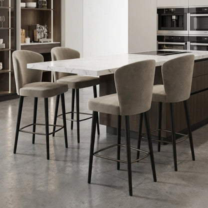 Vier Silhouette Barhocker