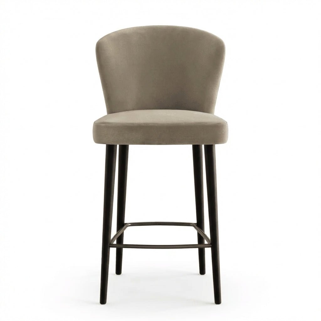 Vier Silhouette Barhocker