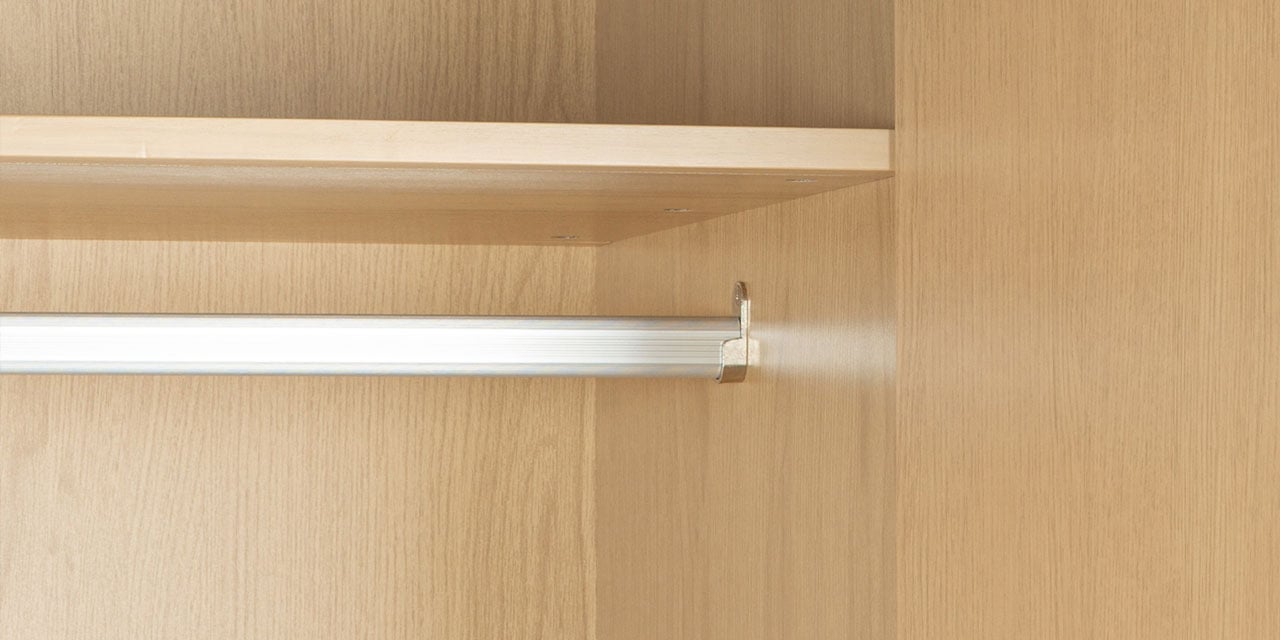 Vline Naturholz-Bett & Vienna 3-türiger Kleiderschrank Combo